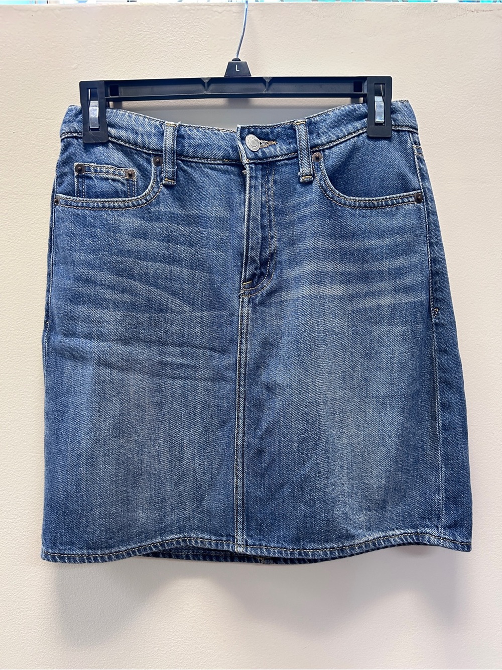 Women’s Gap Lightweight Denim Mini Skirt